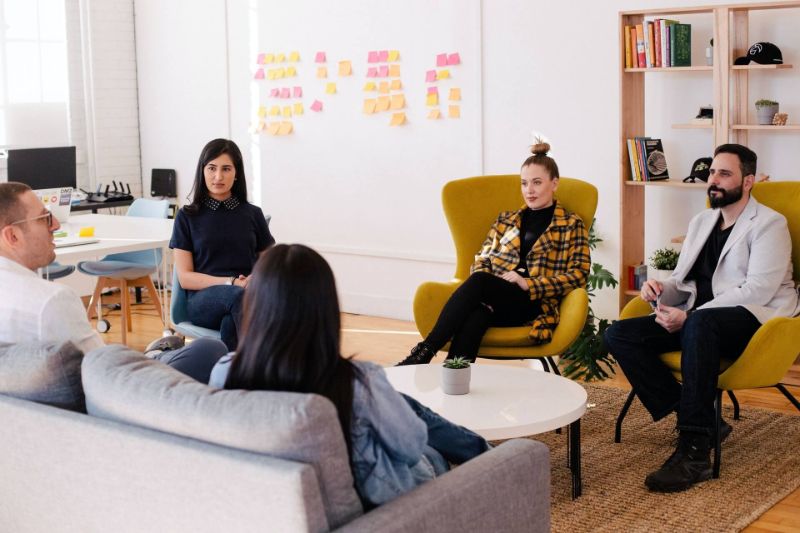 How to Create an Effective Sales Team Structure